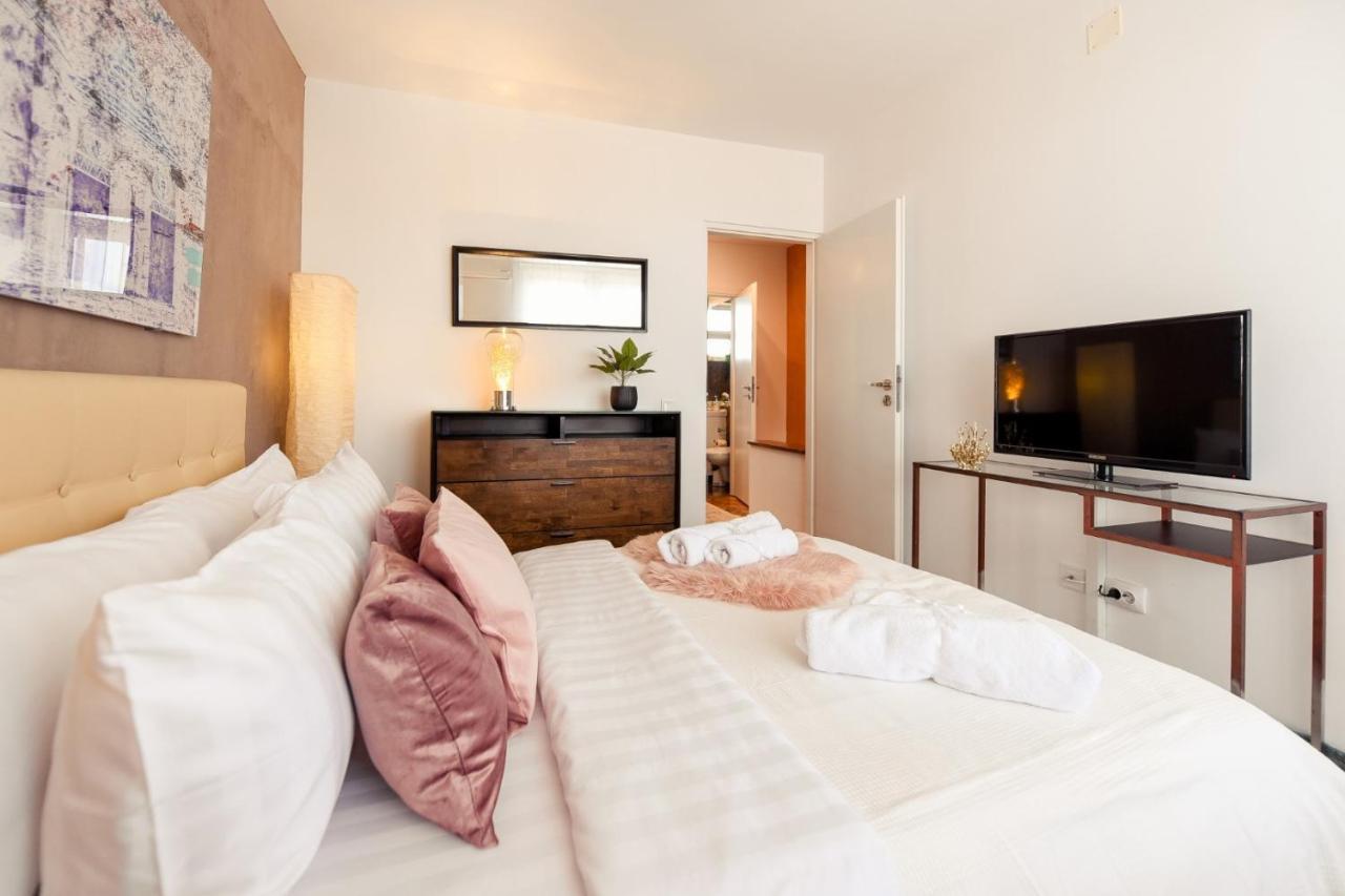 דירות Spectacular Views & Modern Comfort: Your Dream Duplex In Central בוקרשט מראה חיצוני תמונה